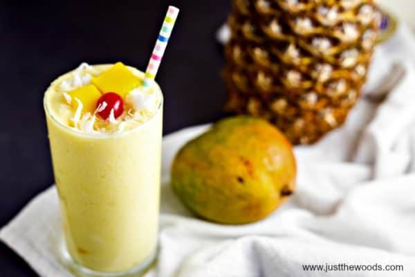 Healthy Tropical Mango Pineapple Smoothie Recipe