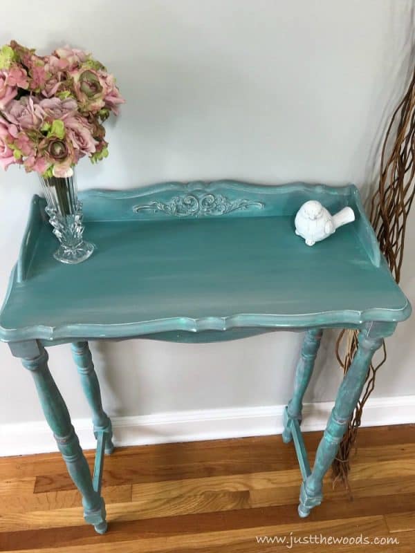 20+ Perfectly Painted Tables that You Can Do Yourself